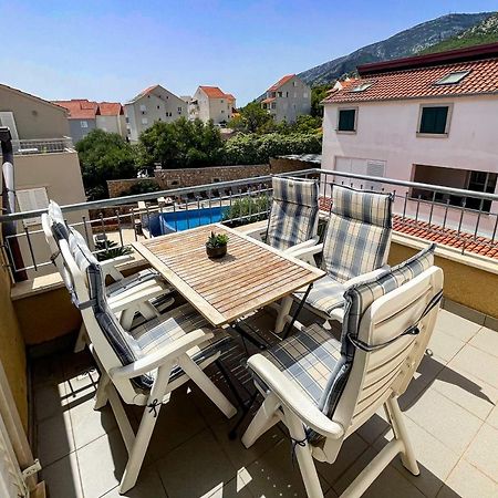 Perla Apartments Bol Buitenkant foto